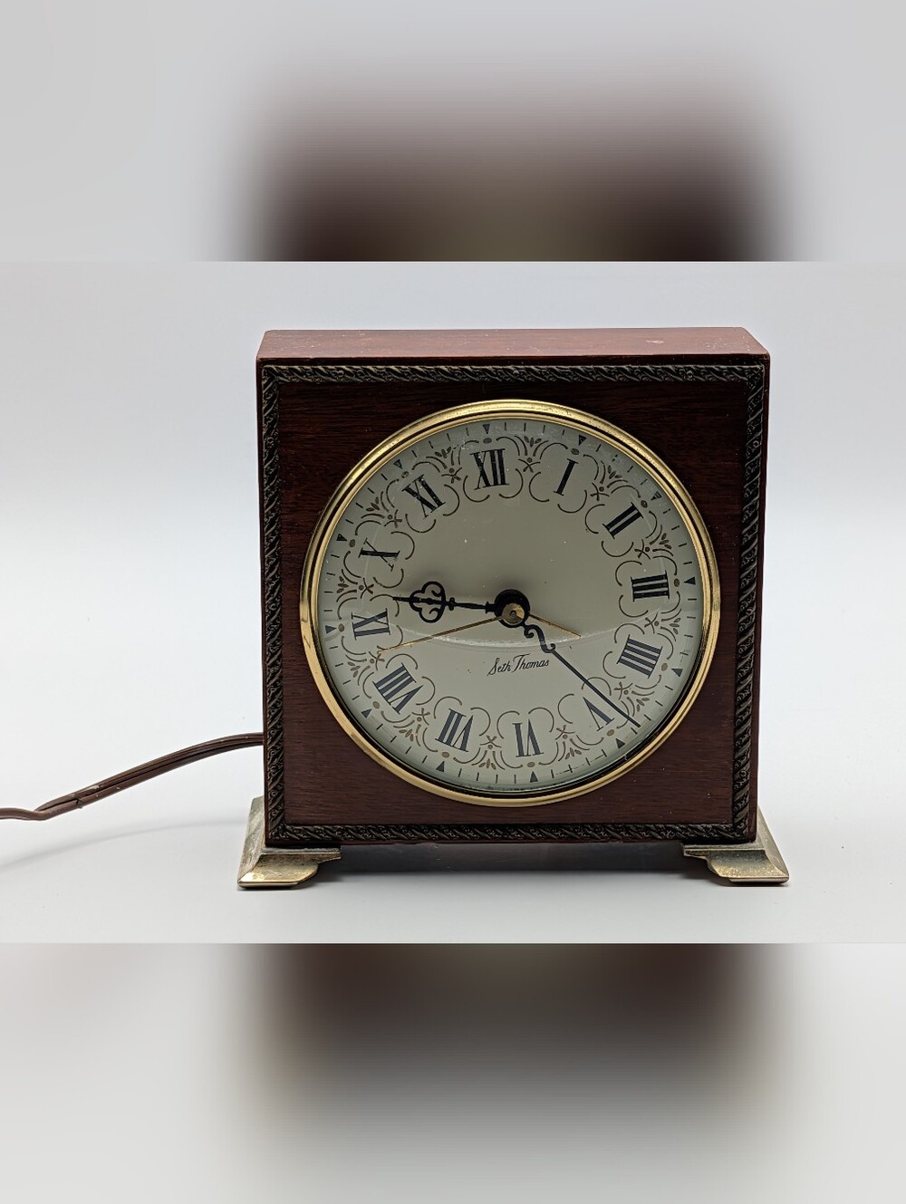 Vintage Seth Thomas Electric Alarm Clock Model E201-001 Works Wood Frame